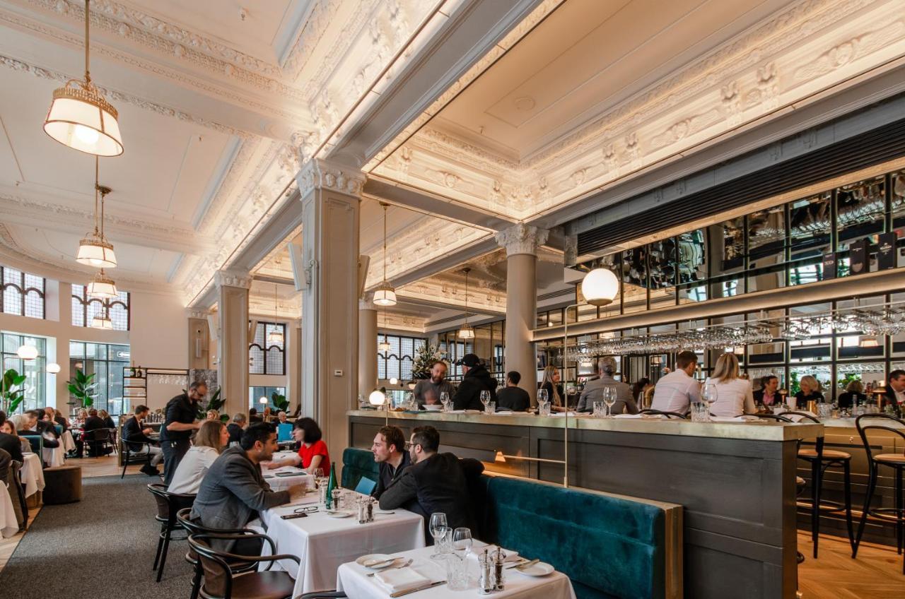 Hotel Birks Montreal Bagian luar foto The interior of the restaurant